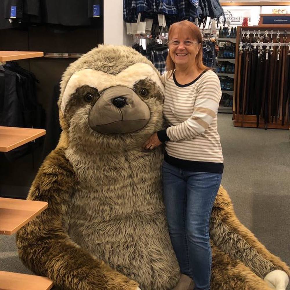 Meet your Posher, Dawn